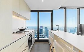 Beach To City Views Stylish 2Bed Sky Apartment 2Bath 1 Car Park